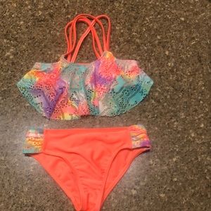 Little girls 2 piece bathing suit